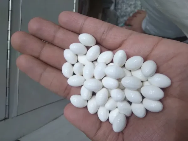 Whitening bleach capsules