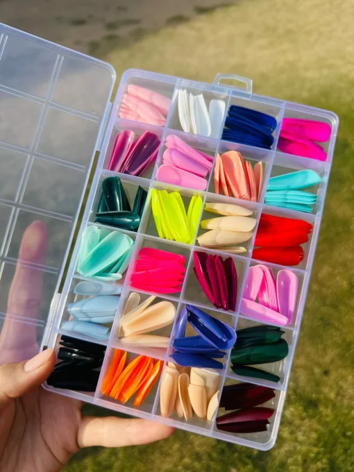 576 artificial nails